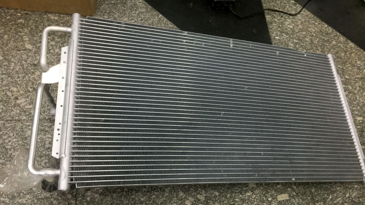 适用04-12别克凯越空调冷凝器空调散热网96484931汽车配件