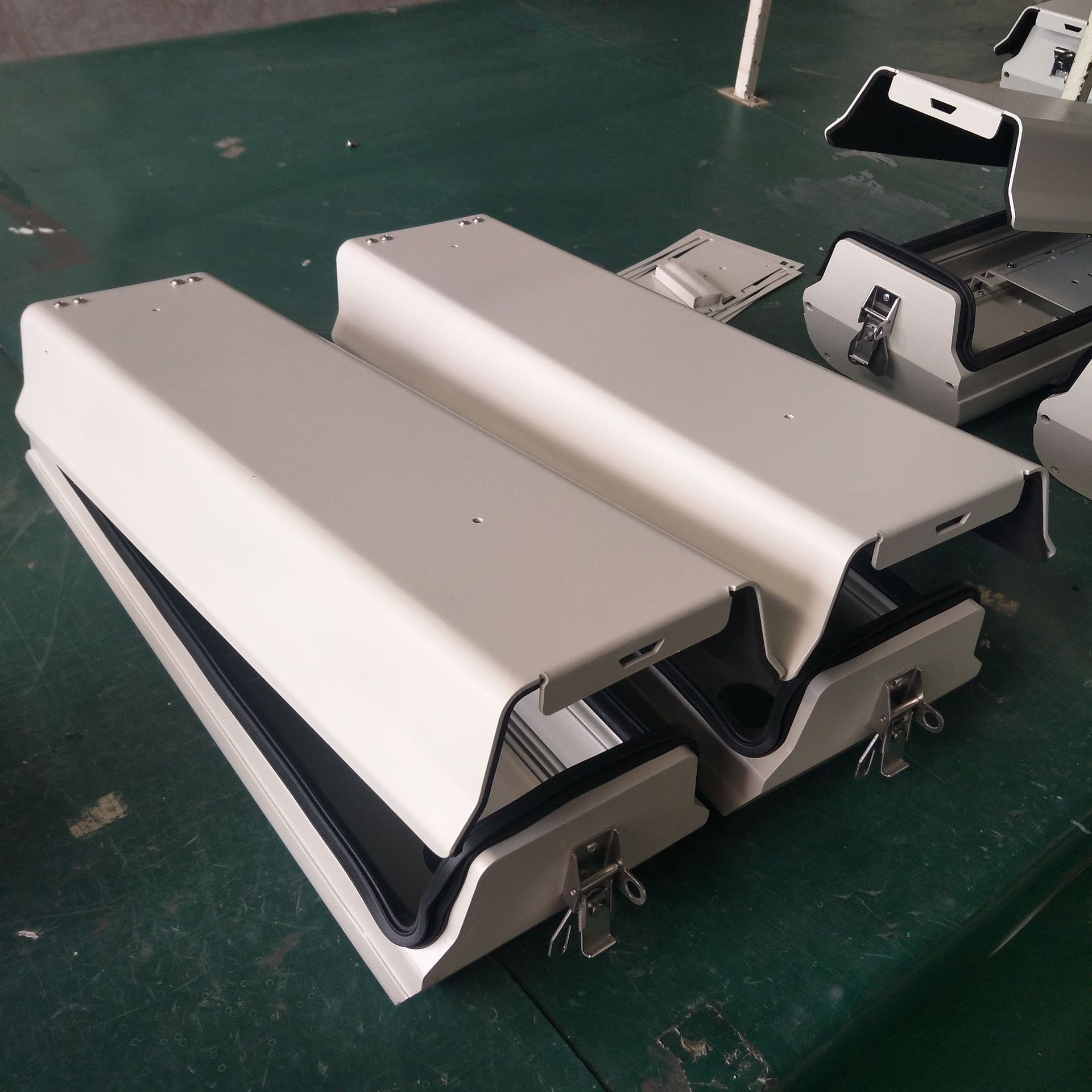 订制h4718 h4722安防监控防护罩 ip66可拆卸式摄像机外壳防护罩