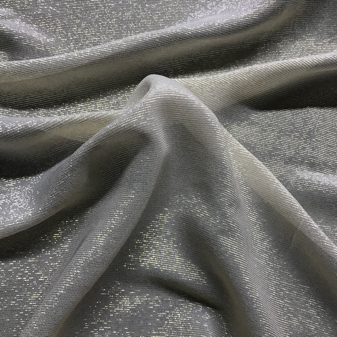 15姆米140真丝金银丝闪光乔其秋冬流行新款面料厂家直销一卷包邮