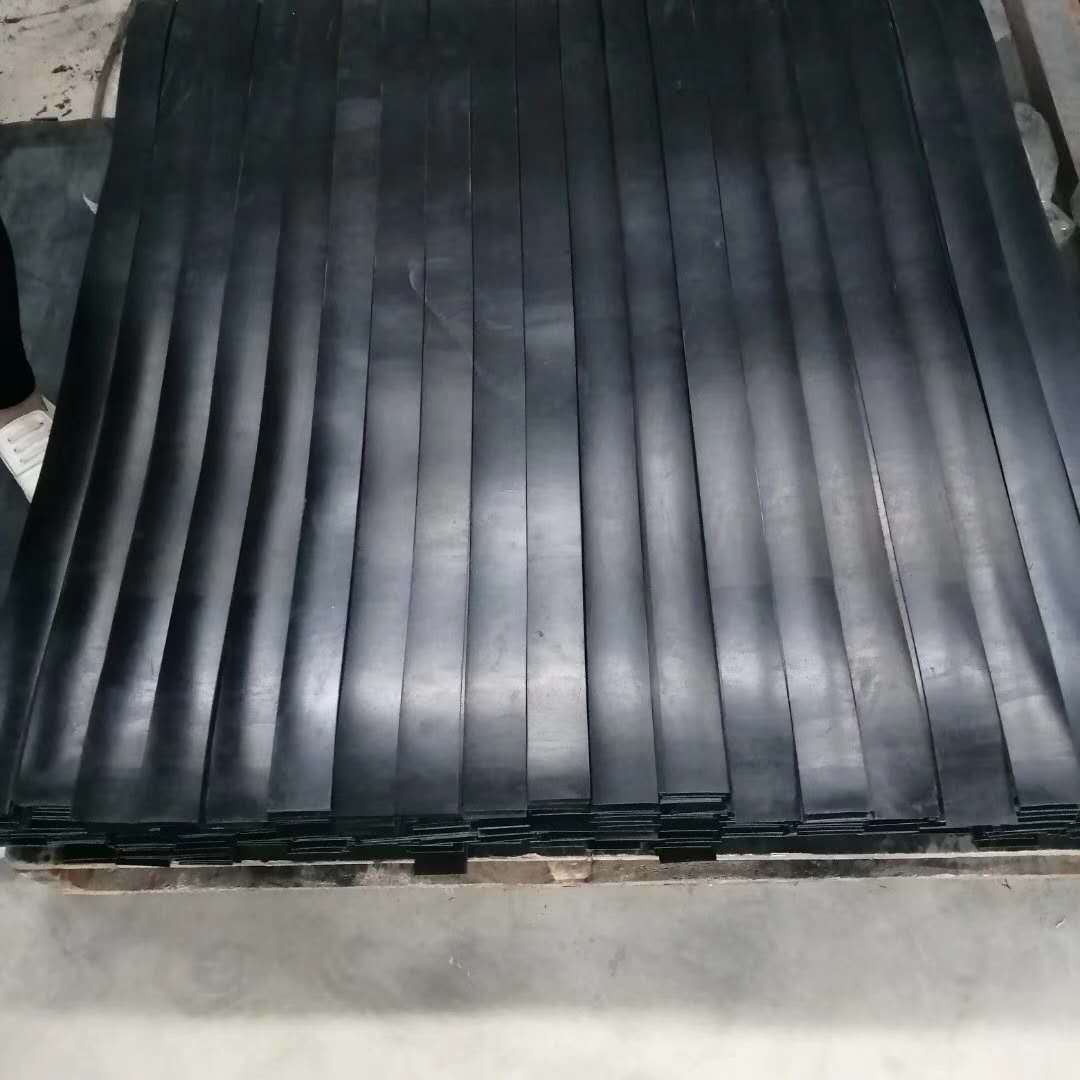 条普通橡胶板
