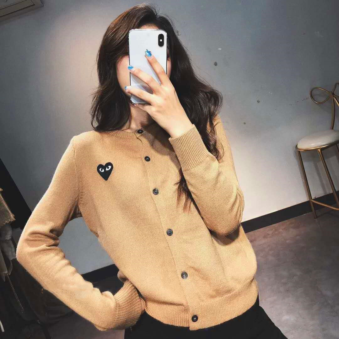 日系川久保玲爱心play开衫女针织短款刺绣爱心毛衣外套大码羊毛衫