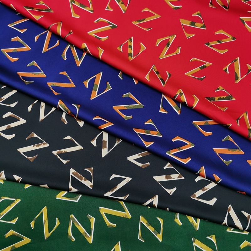 仿醋酸缎英文字母缎面z字母印花面料服装裙布料哑光绸缎印花布料