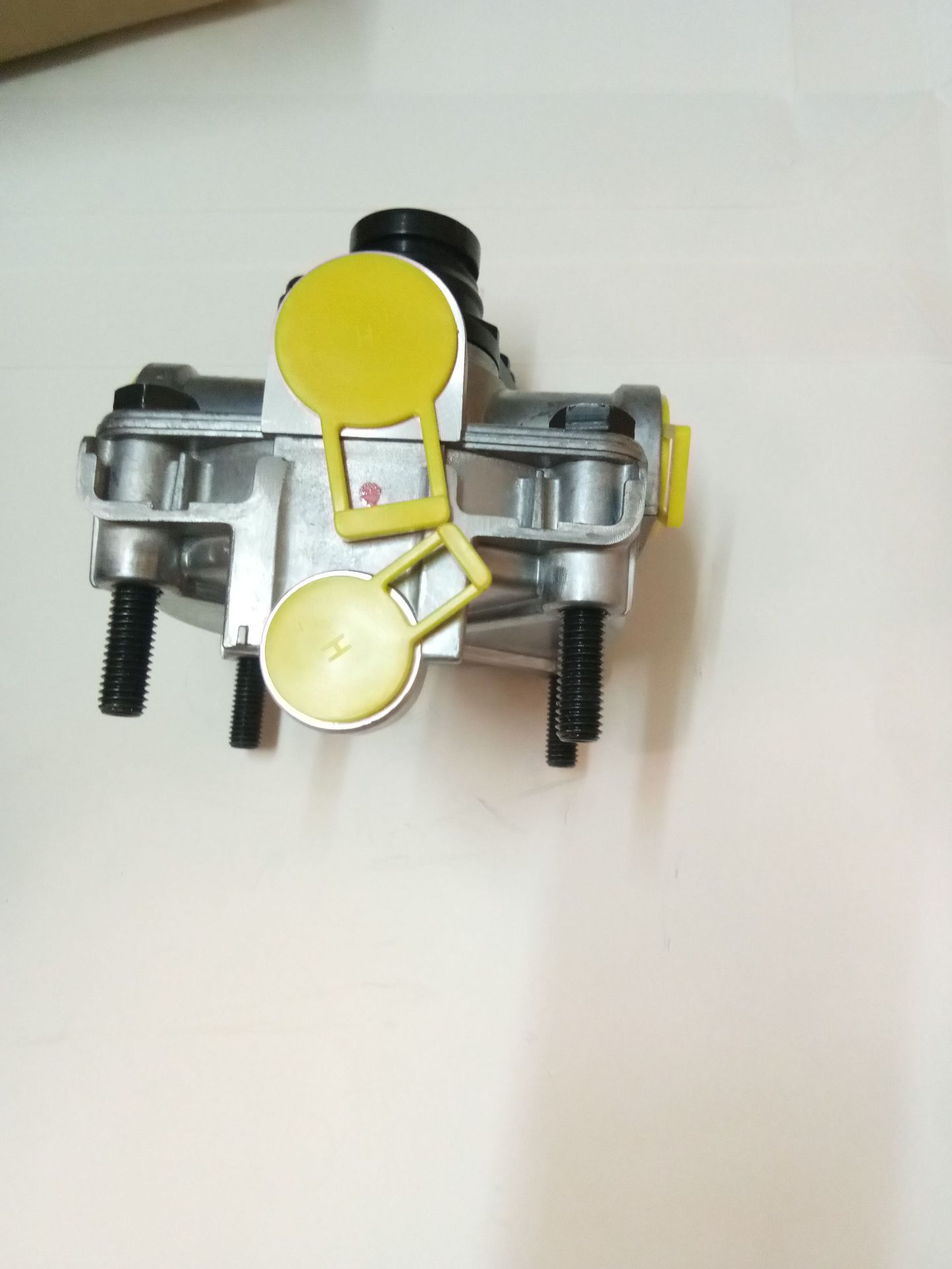 日野700刹车分配阀 制动阀 hino