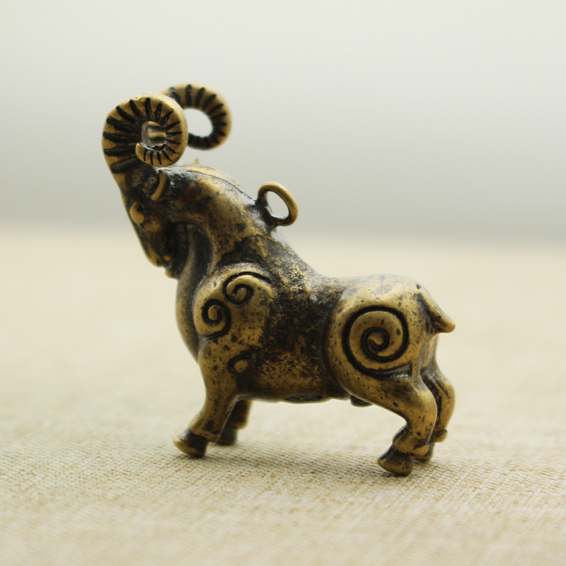 新品创意生肖羊山羚羊角羚羊家居装饰摆件吊坠挂件 黄铜复古做旧