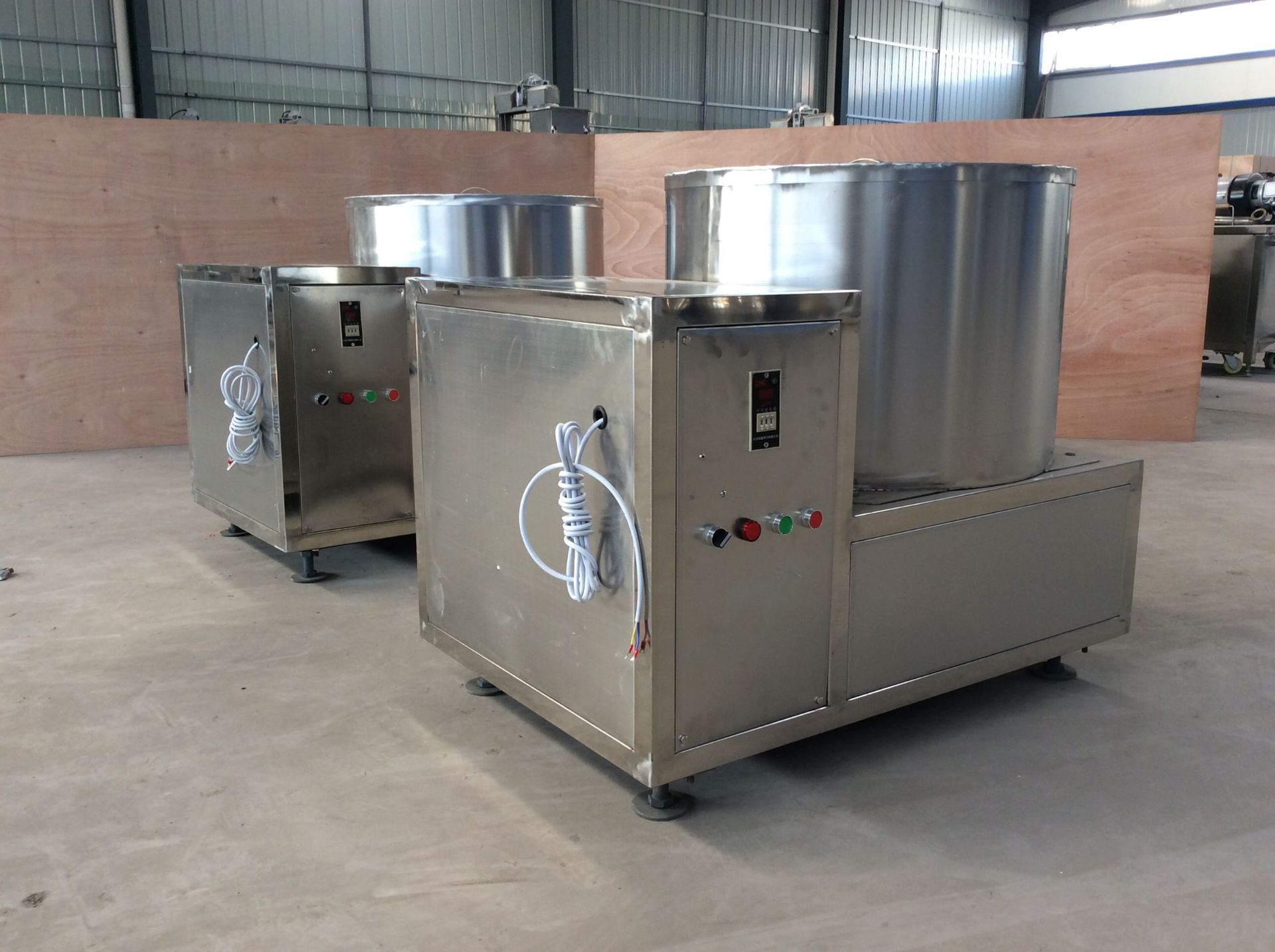 供应江米条脱油机 离心式油炸食品脱油设备 多型号定制果蔬脱水机