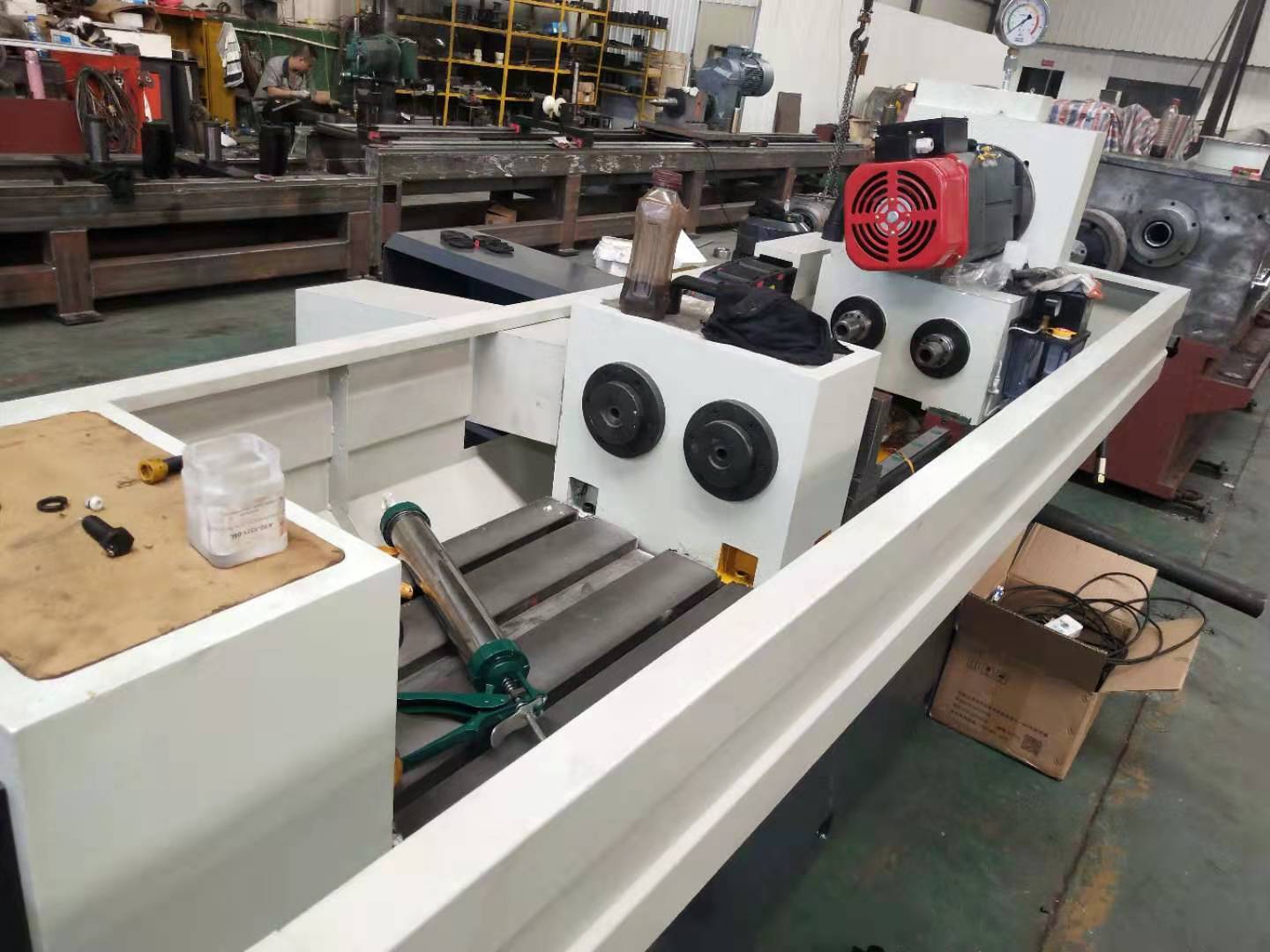 数控深孔三坐标枪钻机床厂家直销数控深孔枪钻机床钻孔机床设