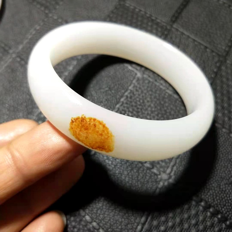 批发手镯 阿富汗白玉石手镯女a带原皮货玉器工艺品