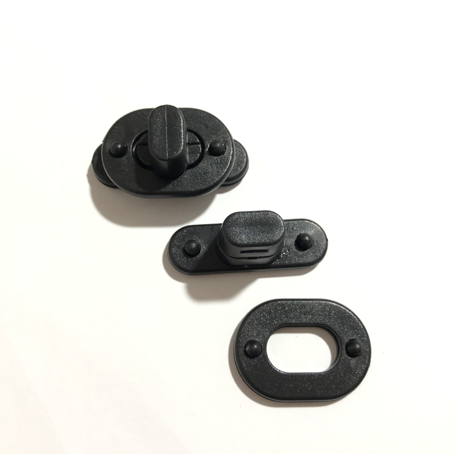 直销供应塑料锁扣旋转锁扣四件套锁扣拧锁扣包卡扣环保材质