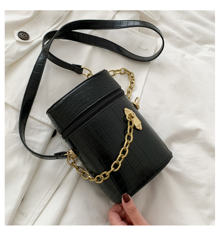 包包女2020新款时尚石头纹复古圆筒包ins网红日系百搭少女单肩包