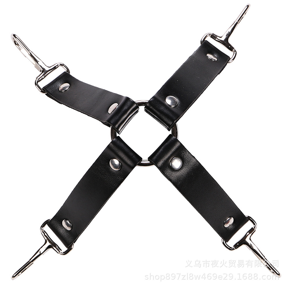 十字扣情趣皮革反背连接扣另类玩具sm配件十字架另类玩具厂家直销