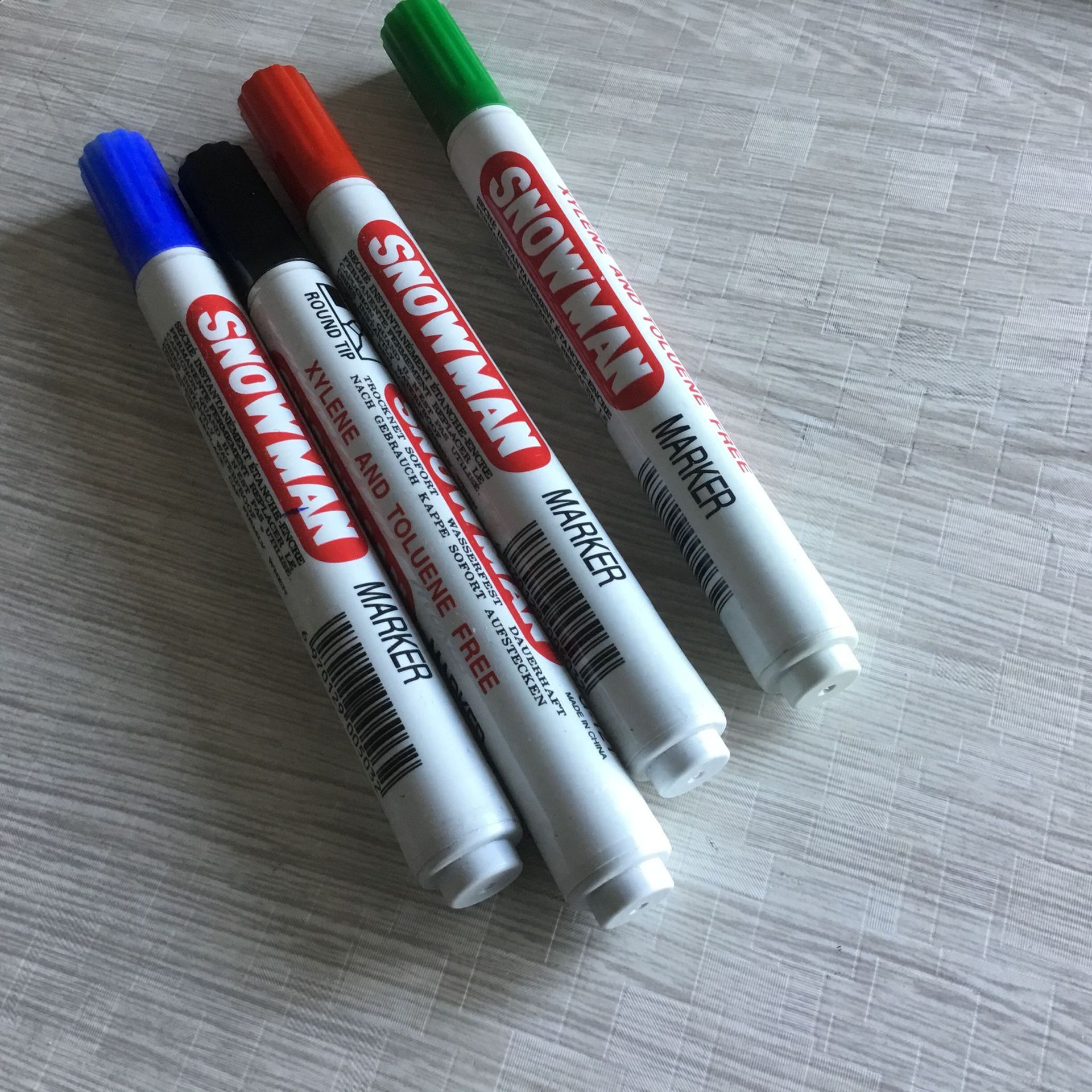 办公用品马克笔套装 大头笔黑色油性不掉色 记号笔单头