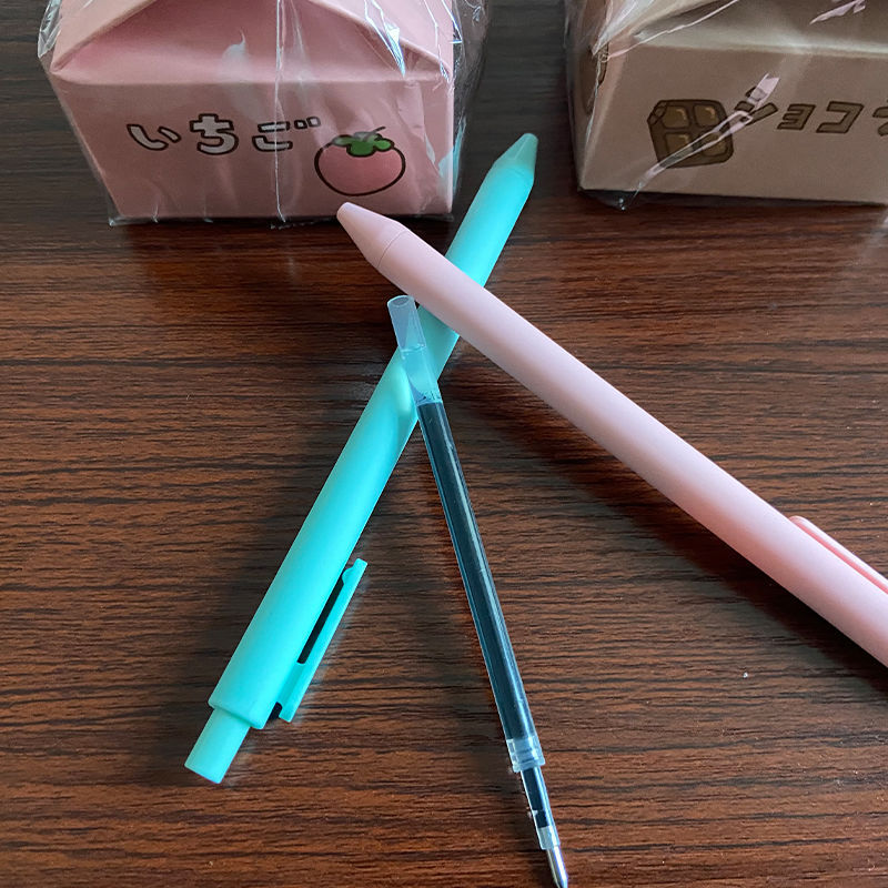 马卡龙替芯 热销批发 碳素笔笔芯 黑色0.5mm笔芯 按动中性笔通用