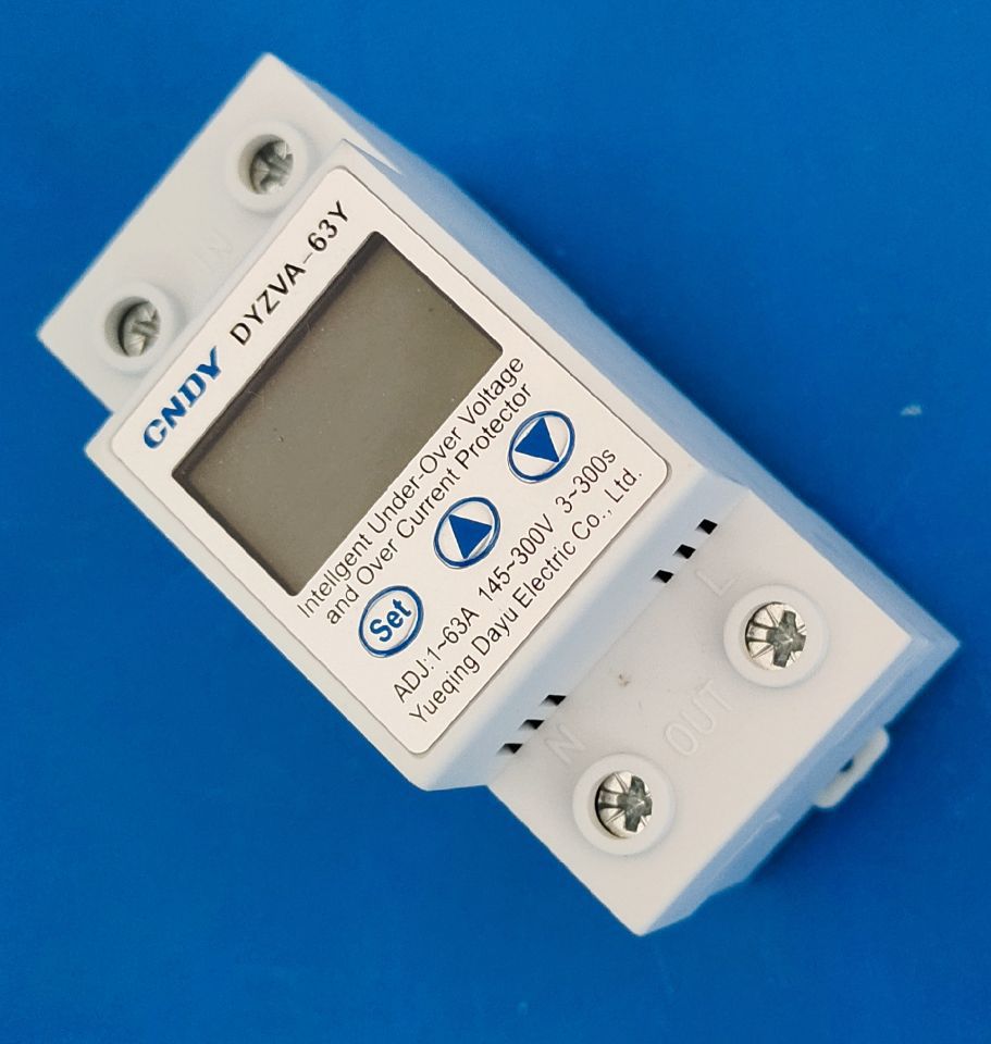 智能过欠压限电流保护器家用电压电流保护神zl201930417850.5液晶