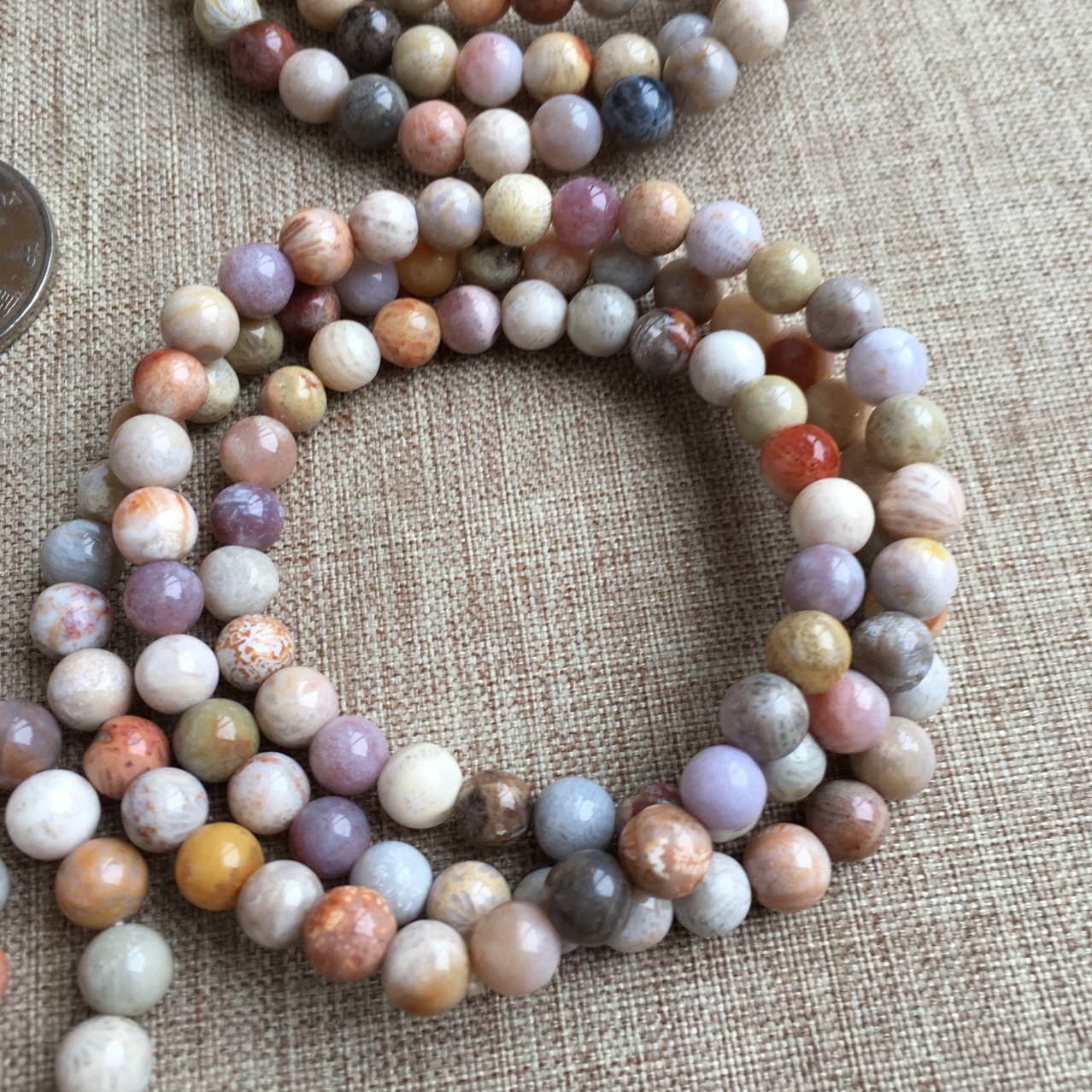 天然珊瑚化石玉彩珠手串 珊瑚玉手链