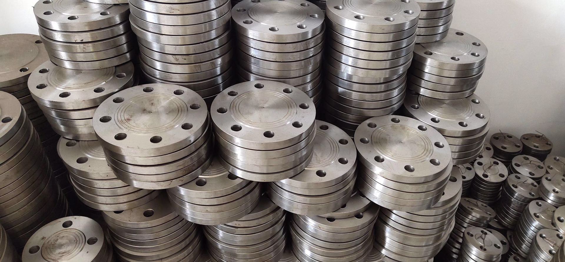 法兰铁碳钢平焊焊接304不锈钢盲板法兰片圆形法兰盘定做非标镀锌