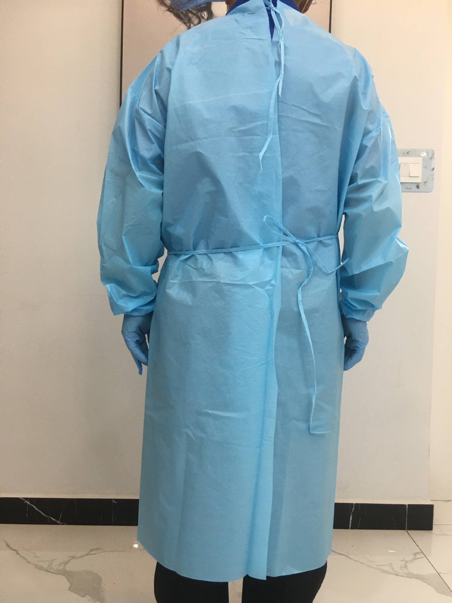 一次性无纺布隔离衣 单独包装手术衣隔离服 厂家批发防尘腹膜服