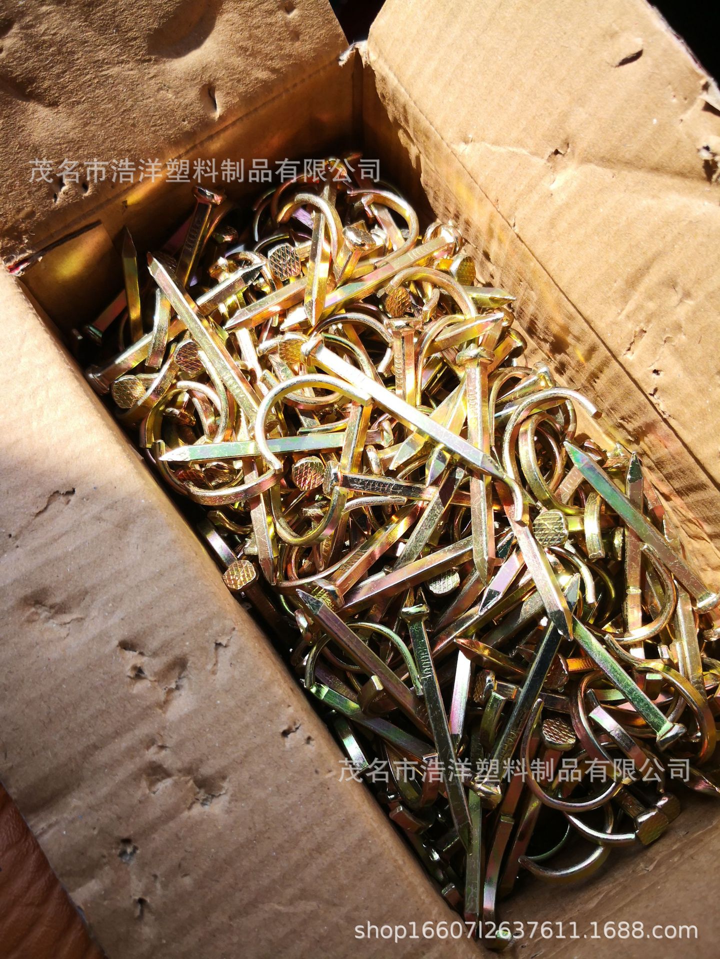 批发水管码钉 镀锌钩钉 高硬度 4分 6分 1寸 金色勾钉钩钉 厂直