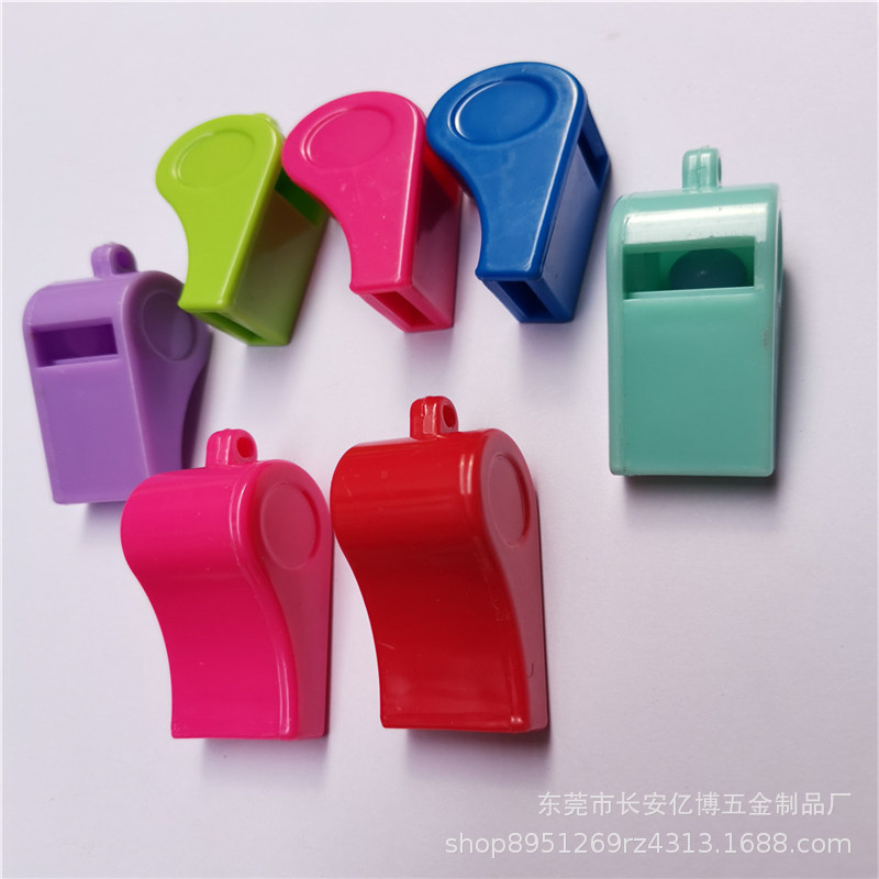 厂家大量批发 彩色塑料口哨 塑料6字口哨 跑步专用口哨 现货供应