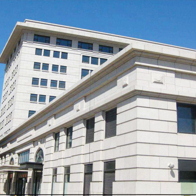 浅灰色花岗岩外墙干挂 写字楼办公室专用石材干挂 幕墙贴板