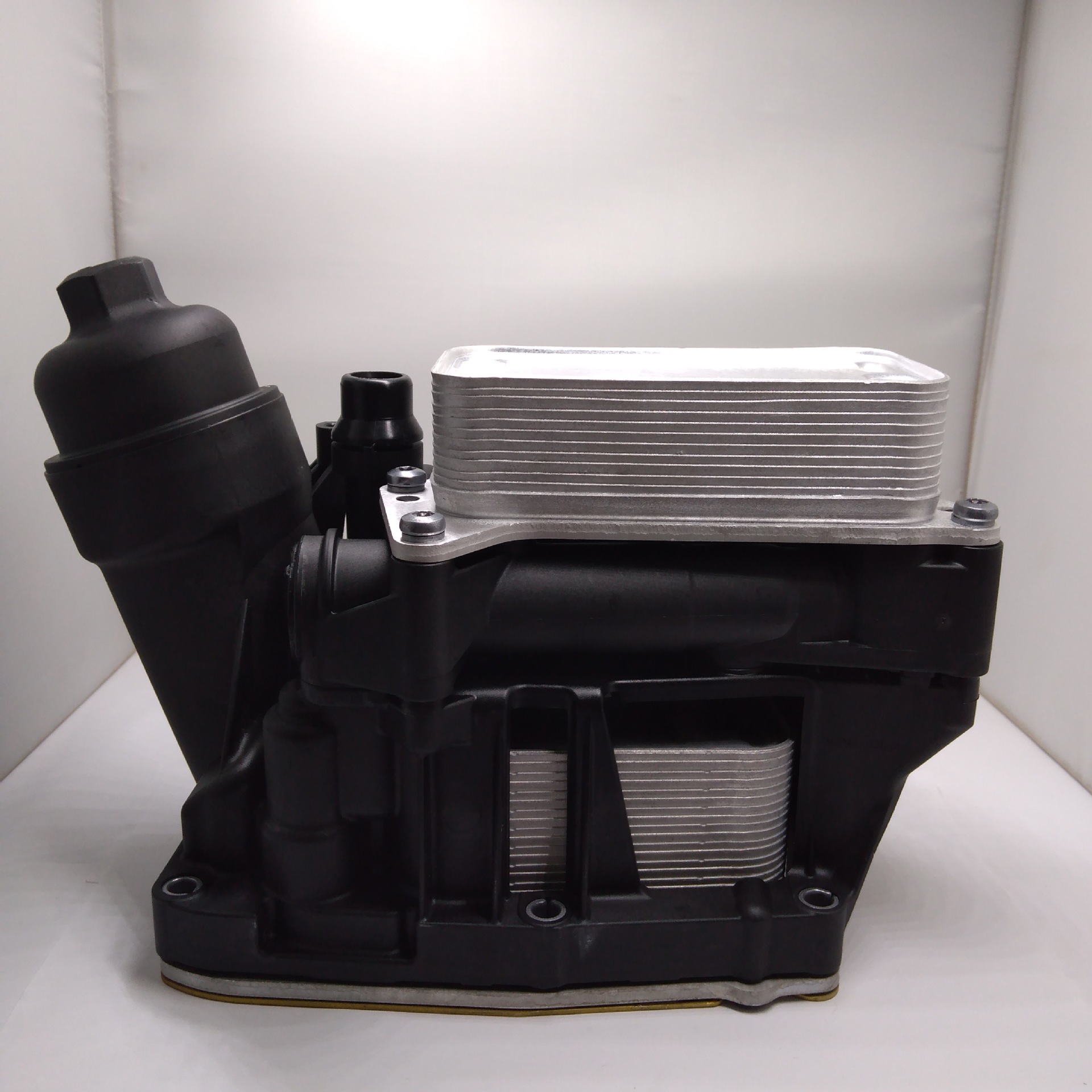 适用于宝马 发动机系统 机油滤清器总成 11428507697