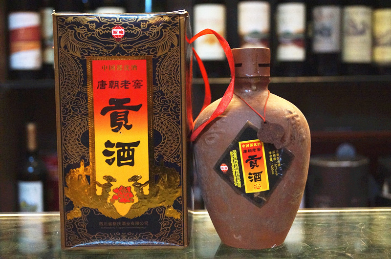 唐朝贡酒52度1996年一箱9瓶起订收藏陈年老酒四川人民公社酒浓香