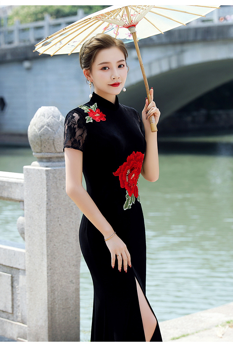 2022新品毛老师同款黑色长款鱼尾修身旗袍走秀旗袍演出服改良优雅