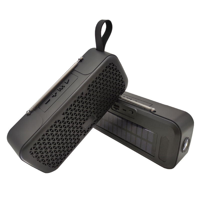 新款私模l8st太阳能充电无线音箱带强光手电筒插卡蓝牙音响厂
