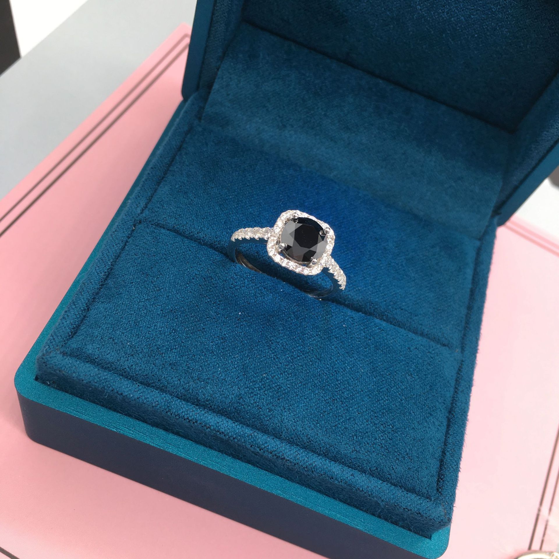 个性黑莫桑石女款戒指方包戒指/公主皇冠戒/通灵戒指/半壁江山戒