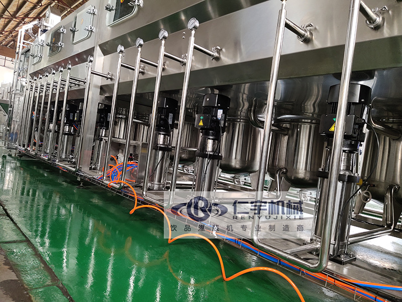 qgf800桶装水全自动灌装机