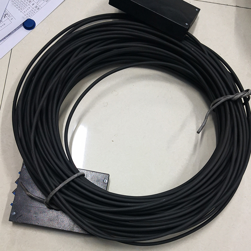 厂家货源 纤终端盒多口光缆熔纤盒方口可挂壁 满配含sc尾纤法兰