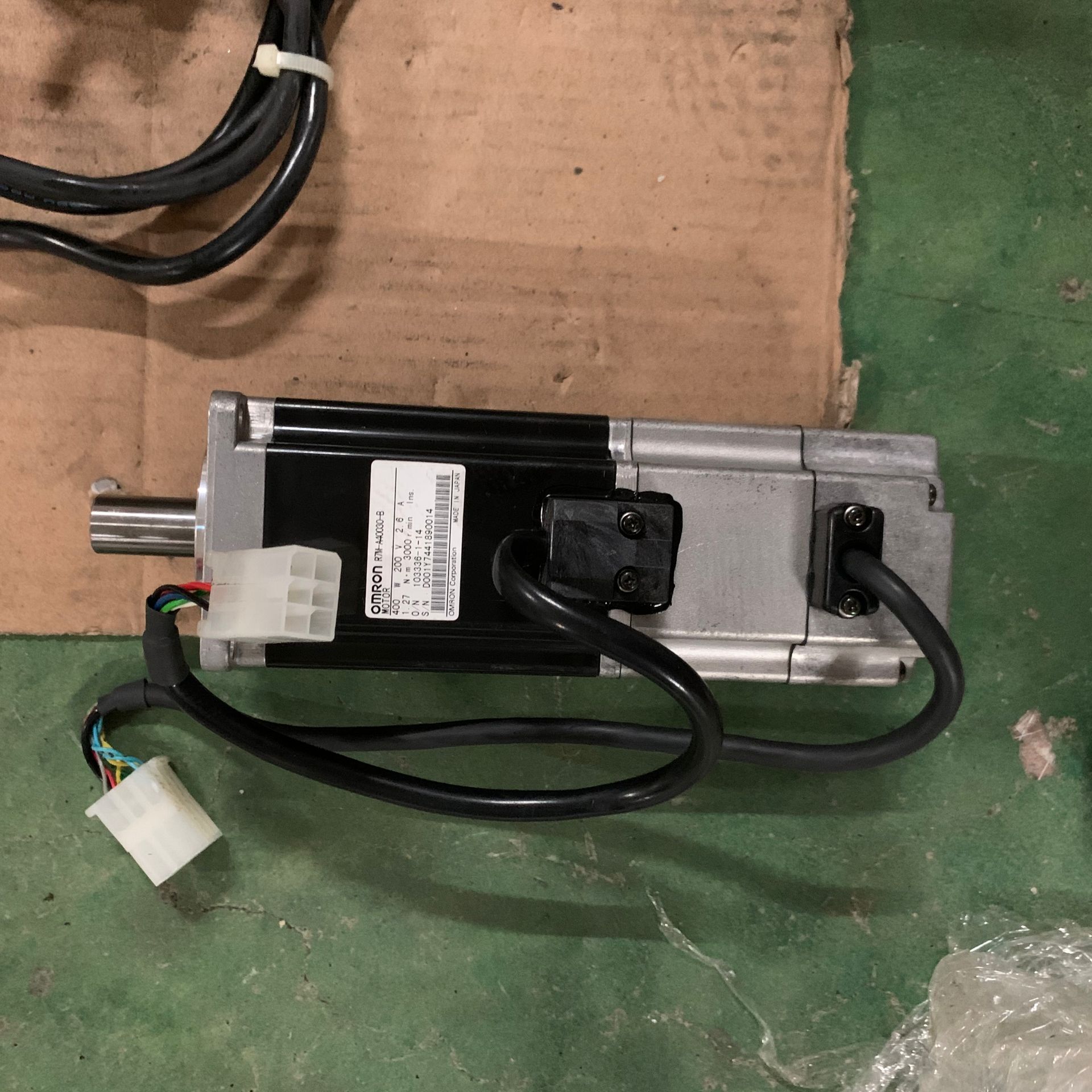 r7ma40030b欧姆龙伺服电机现货r7ma40030