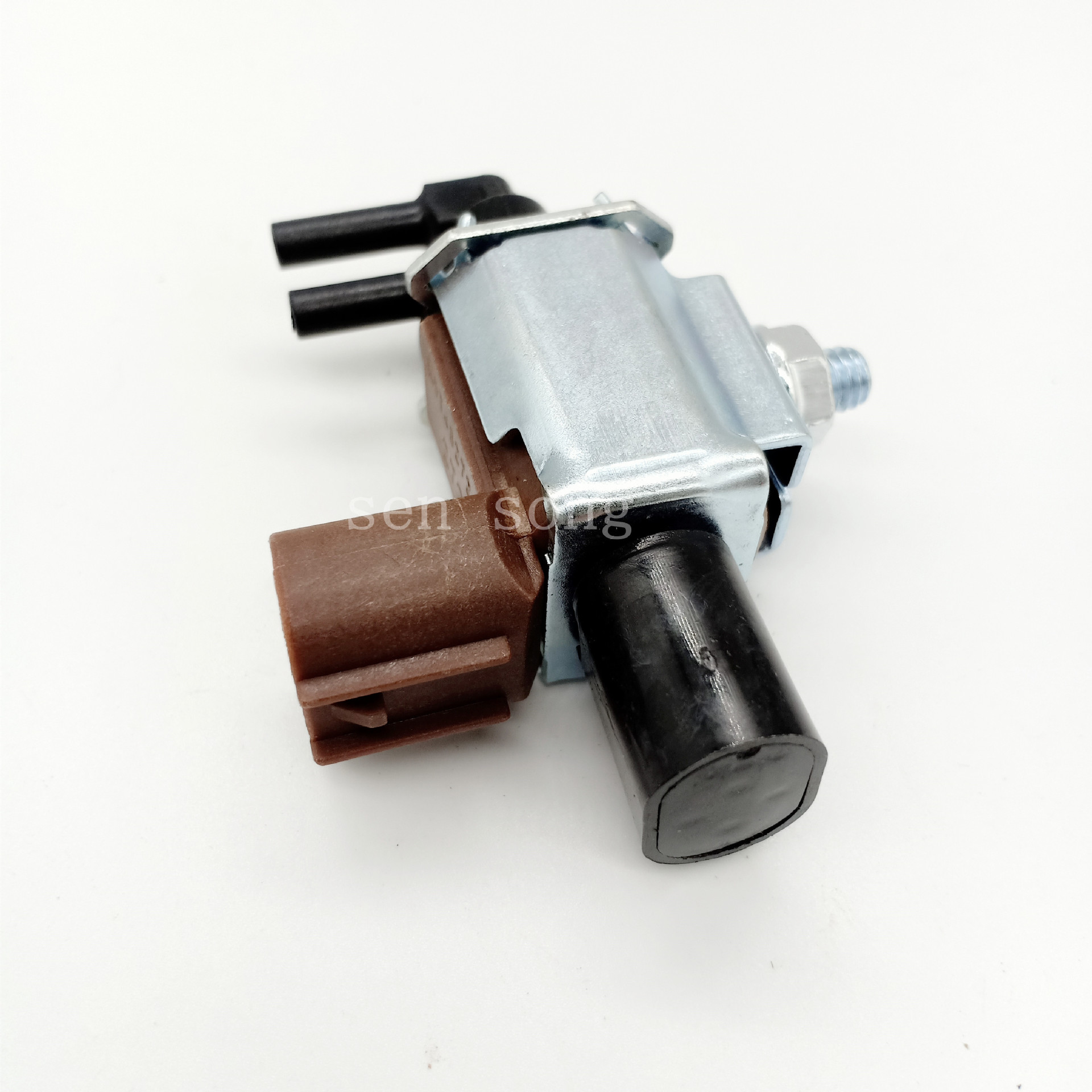 适用于三菱帕杰罗蒙特罗汽车电磁阀汽车配件k5t48272