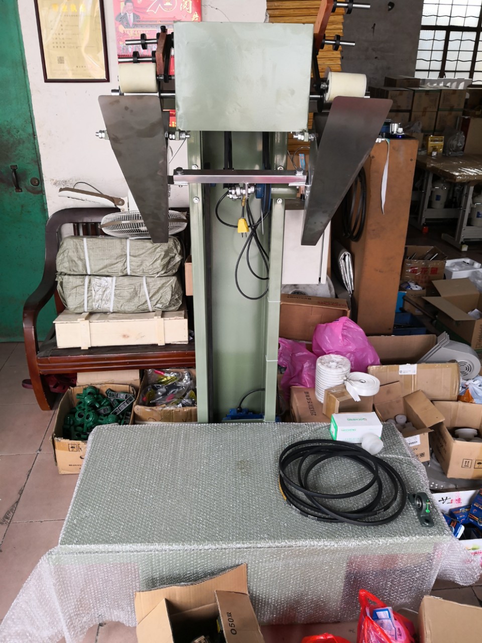 摇摆机装箱机口罩耳绳耳绳装箱耳绳摇摆机耳绳机