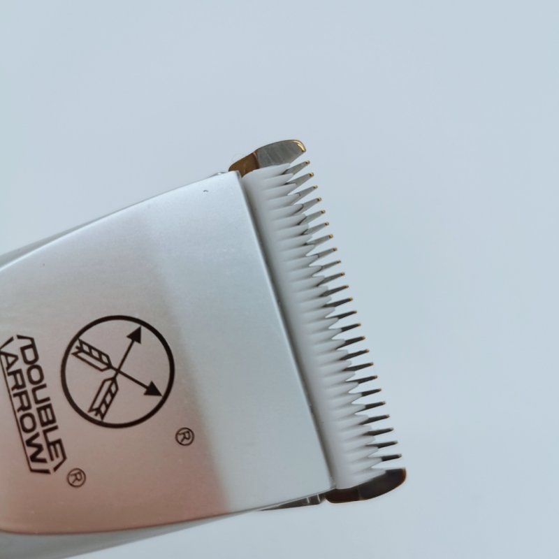 批 双箭-ac1充电式理发器 两节锂电池 电推剪 家用儿童成人电推剪