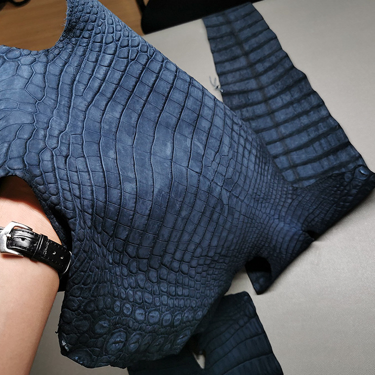 aresgator进口尼罗鳄鱼皮 纯水染深蓝色哑光磨砂鳄鱼皮皮料可订制