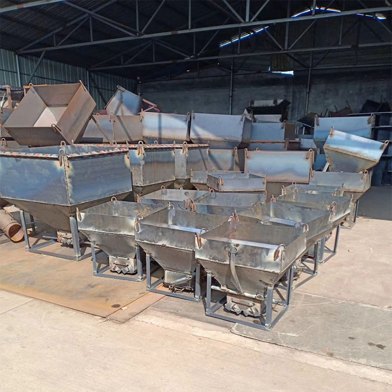 鸿盛现货供应多功能混凝土料斗 搅拌机用料斗0.4-2方料斗可定制
