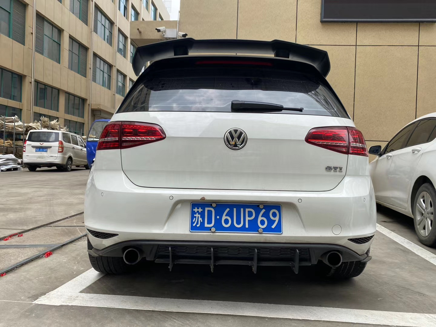 高尔夫7尾翼高7/7.5 rline高尔夫7gti改装尾翼