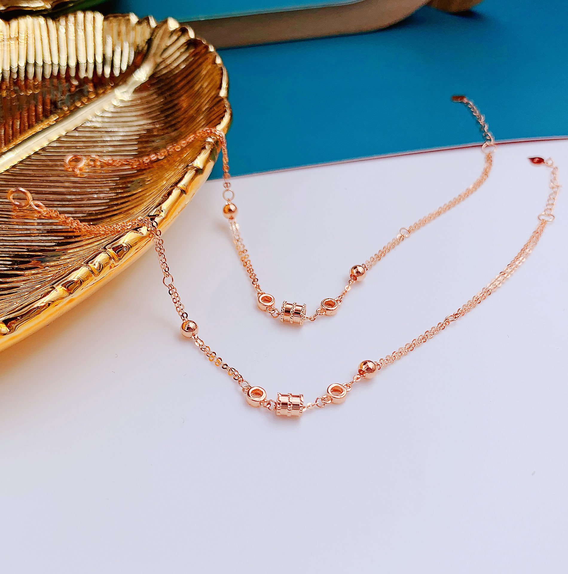 商品描述上市年份/季节2021年夏季造型心形样式女式种类手链风格简约