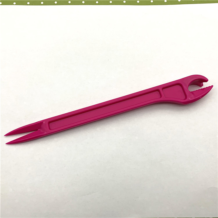 厂家直销塑料龙虾钳螃蟹钳厨房小工具剥虾壳去虾皮夹子