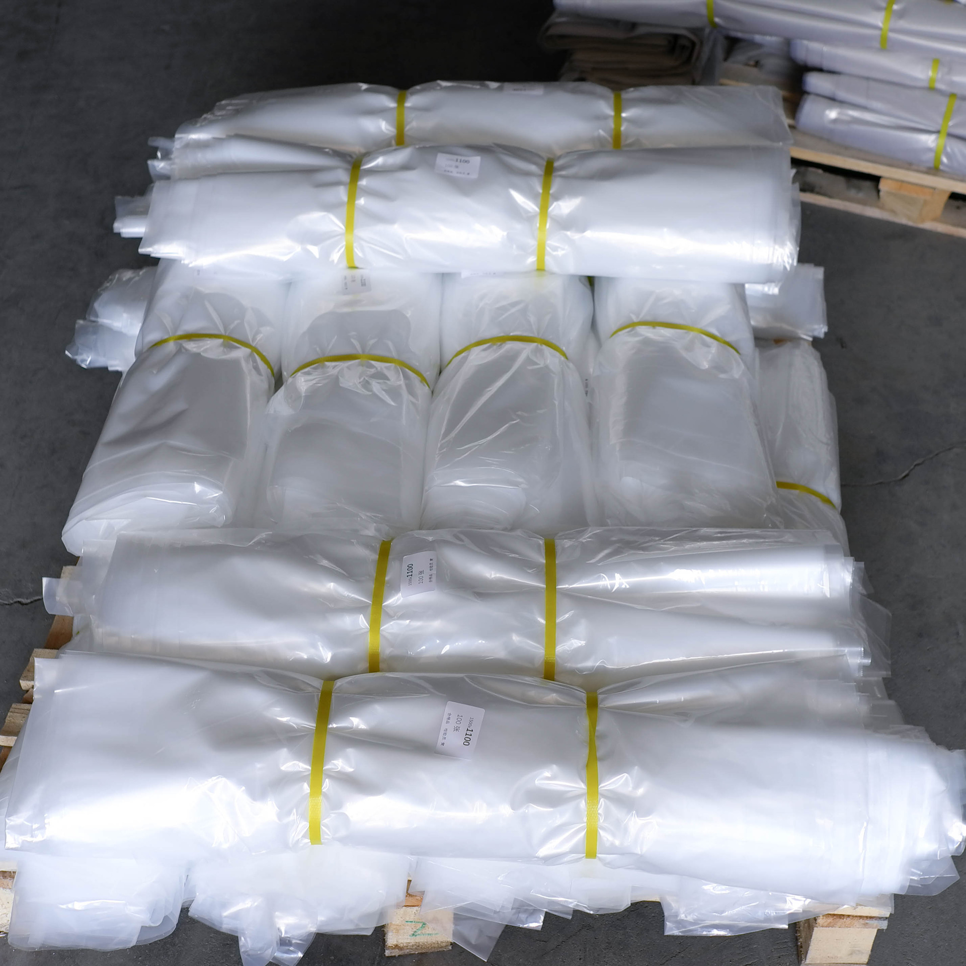 托盘盖顶膜防雨塑料膜顶膜pe打包盖顶膜厂家11元每公斤