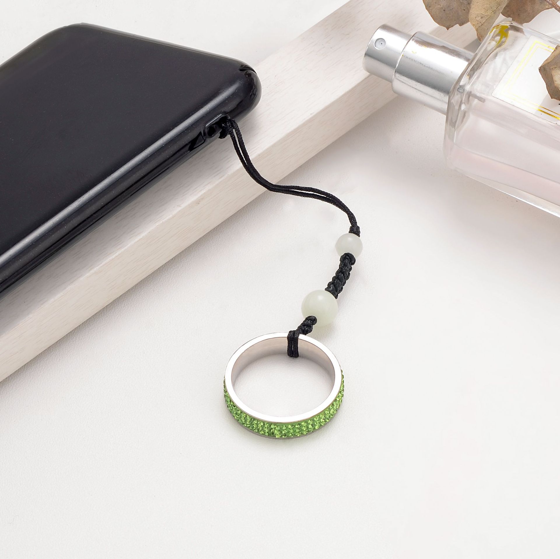 潮流钛钢手机挂绳挂件手机链水晶饰品短款指环吊绳个性钥匙扣配件