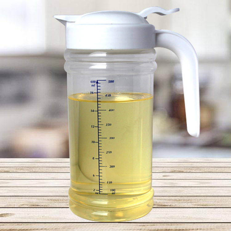 厂家供应塑料油壶 定量油壶 控油壶 500ml计量油壶批发