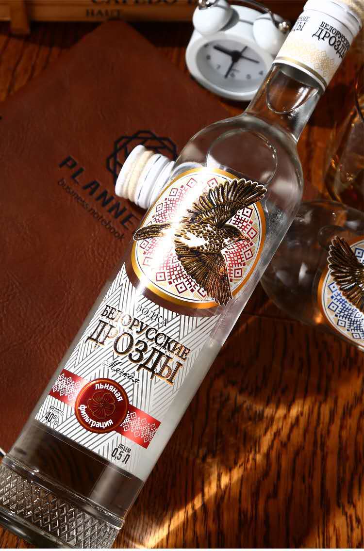 洋品多俄罗斯小鸟伏特加味道清柔型伏特加500毫升瓶装