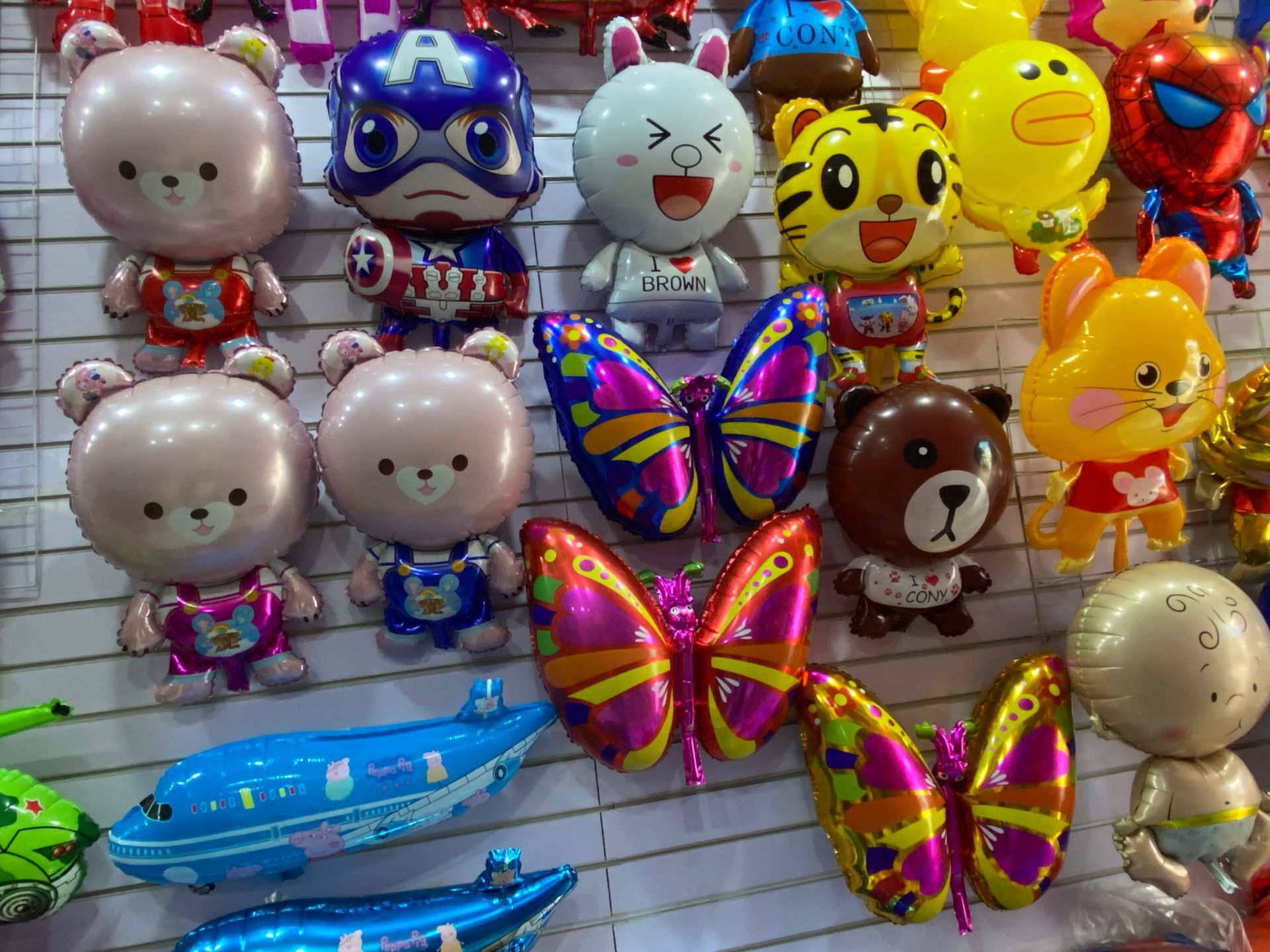 厂家批发仿真卡通飘空氦气球铝箔轻气球氦气球广场夜市地摊