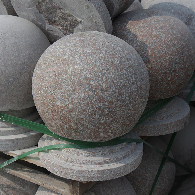 景区青石栏板图片 景点花岗岩护栏五莲红石球 图片 大理石阻车石球