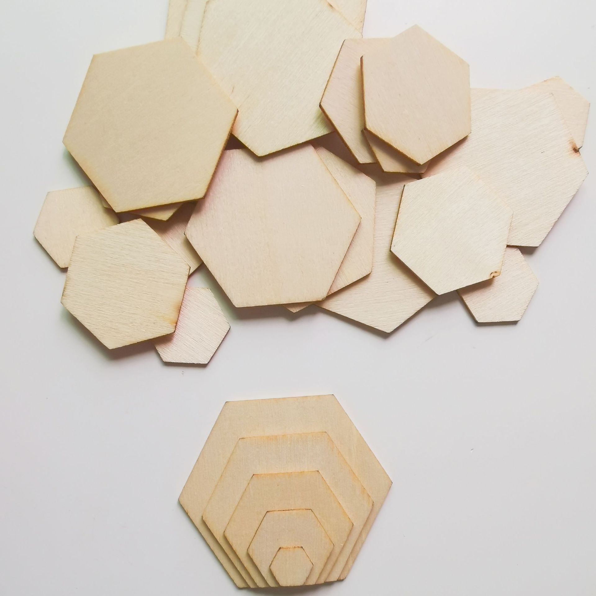 免费制作木片 加工原木激光切割diy 手工六边形模型 塑料道具拍摄