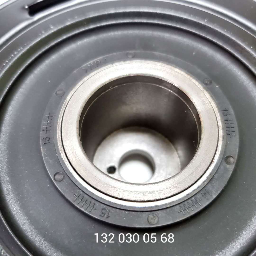 曲轴皮带轮1320300568 适用于奔驰车型 工厂批发