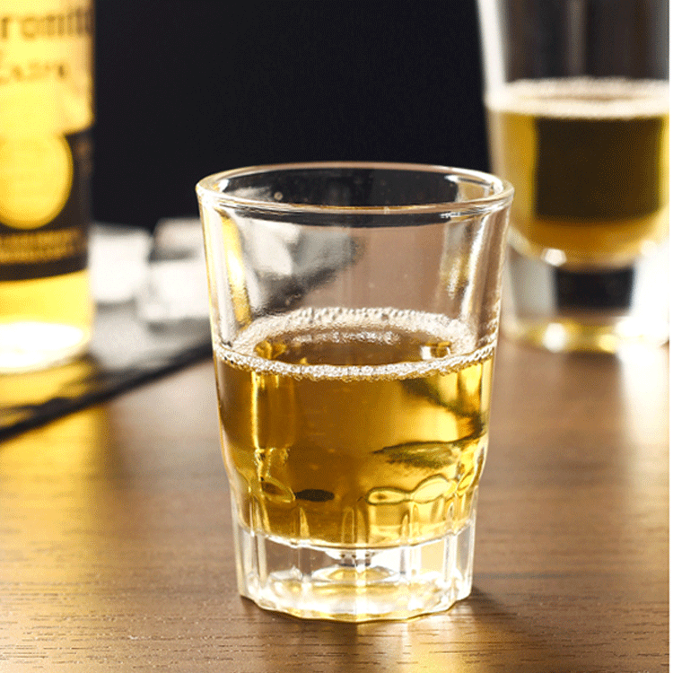 钢化玻璃啤酒杯耐高温防摔酒吧餐饮ktv专用钢化杯302钢化玻璃杯