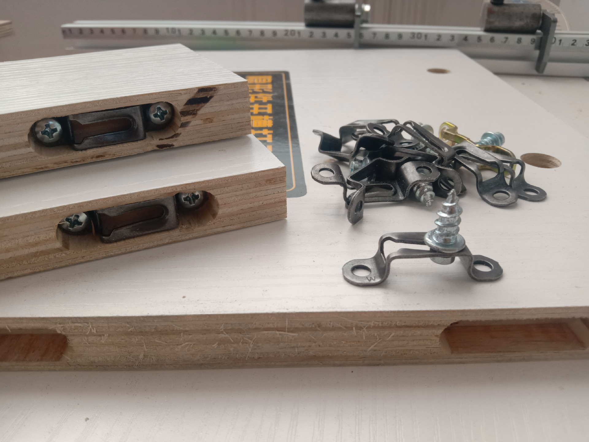 木工衣柜打孔台式家具三合一侧孔机拉米诺隐形连接件开槽机