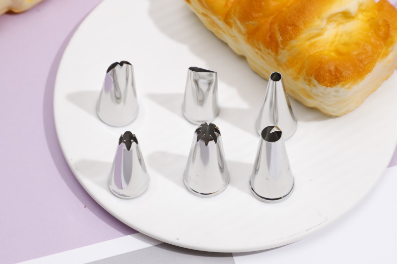 裱花嘴套装烘焙蛋糕工具裱花袋 多种不锈钢花型蛋糕奶油嘴可定制